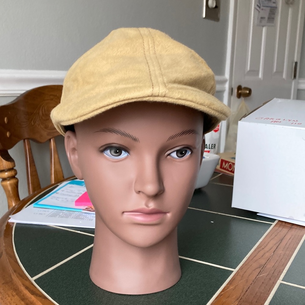 2 newsboy caps